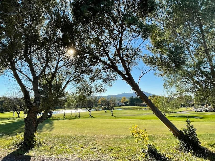 Appartement Golf De Pont Royal Mallemort Eksteriør billede
