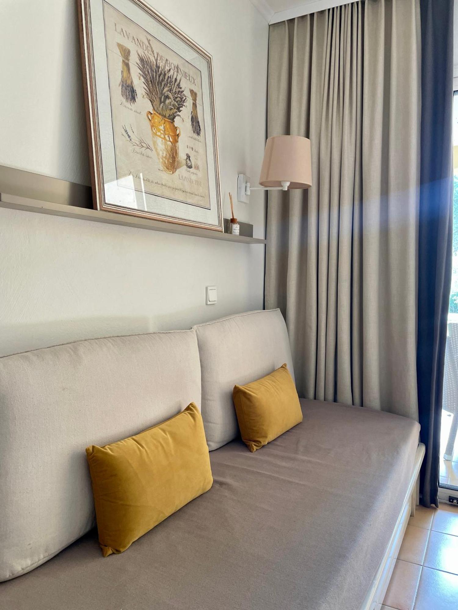 Appartement Golf De Pont Royal Mallemort Eksteriør billede